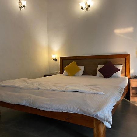 Hotel River Orchid Resort 萨塔拉 外观 照片